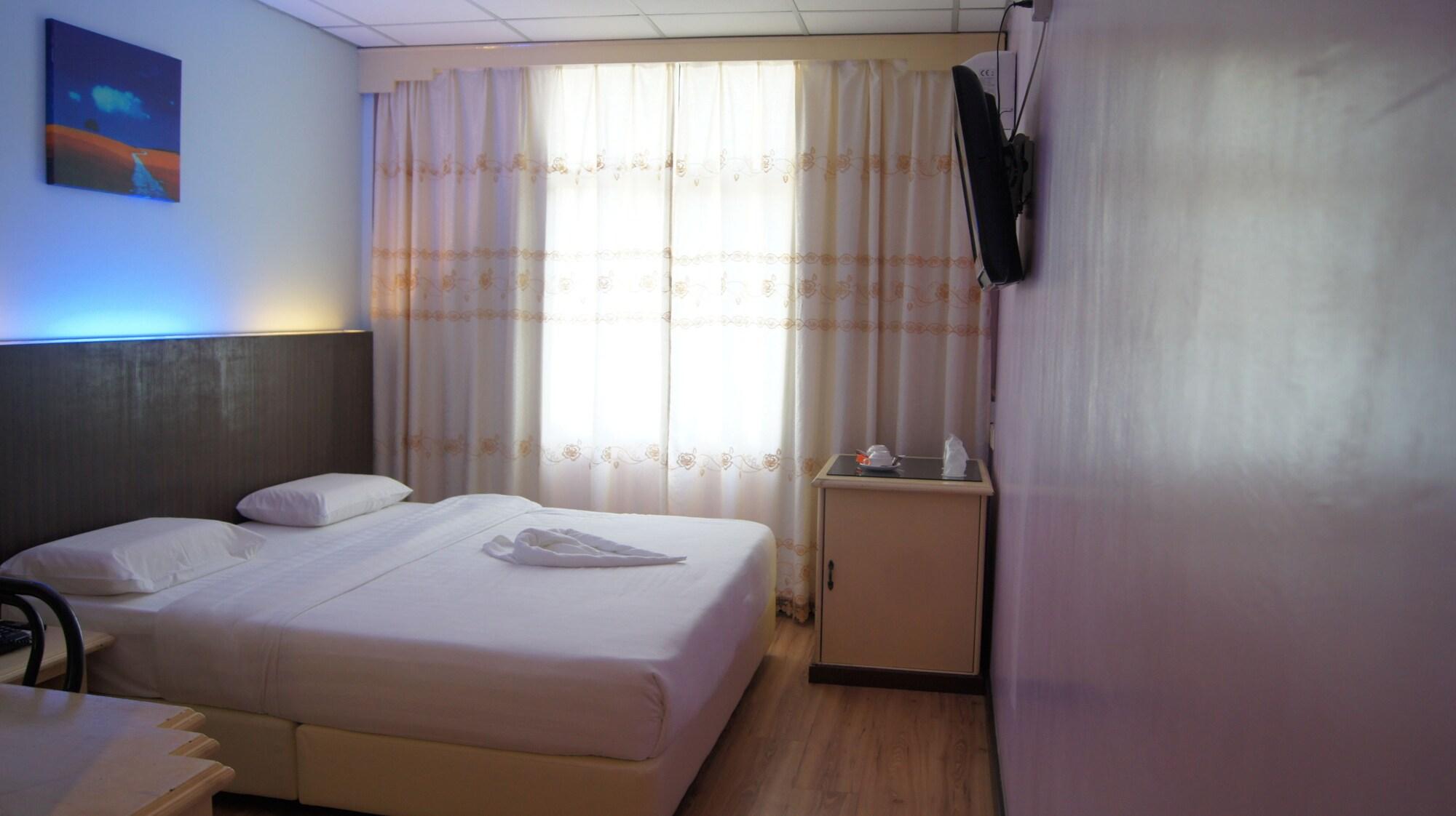 Hotel Hsiang Garden Sandakan Exterior photo